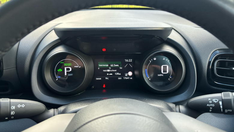 Toyota Yaris 1.5 Hybrid Design 5dr CVT Hybrid Hatchback